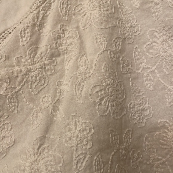 White Embroidered Tank Top - Picture 3 of 6